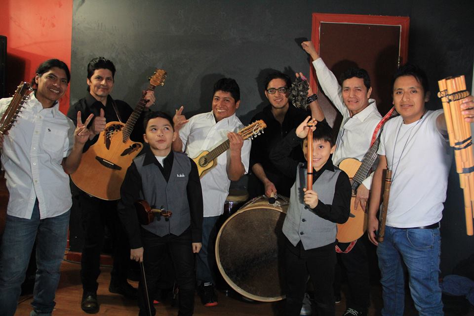 Family Band: Comunidad Andina (Music)